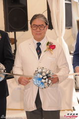 高清组图：霍震霆被问郭晶晶怀孕传闻笑而不语