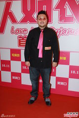 组图：《男人如衣服》香港首映 林峰熊黛林避谈感情