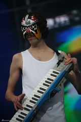 高清：热波音乐节第三天 丹麦乐队震惊乐迷