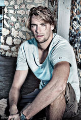 组图：法国泳坛美男展现性感运动魅力