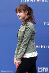 组图：神起昌珉FT在真刘仁娜等为品牌站台