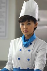 组图：《林师傅在首尔》热播 百变张佳宁大赚眼球