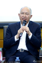 组图：吴宇森做客北京电影学院 分享电影故事