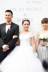 组图：何洁赫子铭北京完婚 西式婚礼浪漫唯美