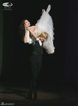 组图：大剧院舞蹈节迎来足尖上的悲情经典《茶花女》