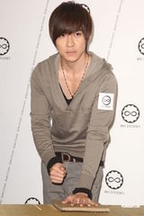 组图：阮经天郑元畅不逃兵役 林依晨否认搭售陈柏霖 