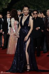 组图：电影金马奖红毯群星云集 女星性感华服斗艳