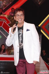 组图：李克勤谭咏麟老友相见录制《星梦传奇》