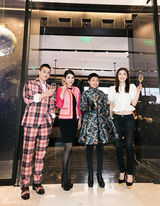 组图：黄奕光鲜出席活动 曾邀李湘过圣诞