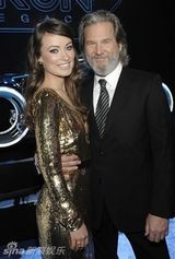 高清组图：《创战纪》洛杉矶首映 透射影片未来感