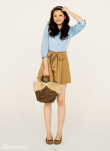 组图：日本模特宫田聪子示范89款秋季服饰搭配