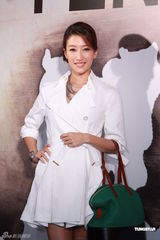 组图：徐濠萦替陈奕迅辛苦 重工作空间不向钱看