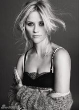 组图：瑞茜-威瑟斯彭登《嘉人》封面变粉红佳人