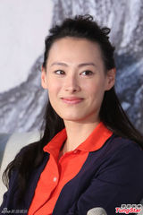 组图：梁洛施减肥复出拍新片 谈李泽楷显尴尬