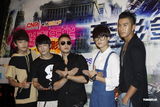 MIC男团助阵《变3》点映 池约翰庆22岁生日(图)
