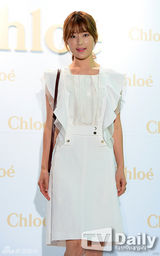 组图：李妍熙等靓装拼性感 韩彩英恢复曼妙身材