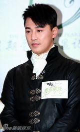 高清图：《翡翠明珠》首映 阿Sa(蔡卓妍)走出离婚阴霾