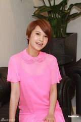 组图：杨丞琳遭妈妈催婚 公开求爱来者不拒