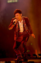 组图：黎明香港演唱会曾荫权捧场许志安任嘉宾