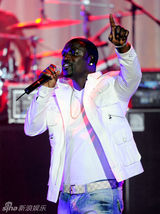 组图：美嘻哈歌手Akon写真 将于11月来华演出