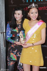 组图：应届亚姐出席颁奖礼 冠军冯雪冰想在港定居