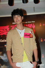 组图：《喜爱夜蒲》香港首映 导演钱国伟携演员亮相