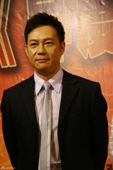 高清组图：《异度公寓》开机 萧蔷收999朵玫瑰