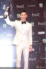 组图：张家辉凭《激战》获金像奖最佳男主角