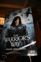 高清组图：张东健赴美宣传《武士之路》帅气亲和