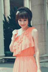 组图：穆婷婷街拍写真 古装美女焕发复古味