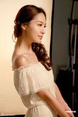 组图：白歆惠香港拍宣传照 三句不离男友秀甜蜜