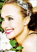 高清组图：海顿-潘妮蒂尔登杂志封面 笑颜如花甜美动人