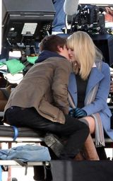 高清组图：新《蜘蛛侠》热拍 新英雄热吻小爱人