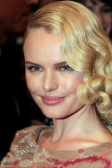 高清组图：纽约大都会庆典 凯特-伯斯沃茨秀美背