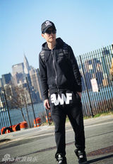 组图：陈楚生美国游学充电 享休闲时光