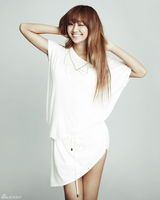 高清组图：韩团SISTAR纯白写真纯净迷人