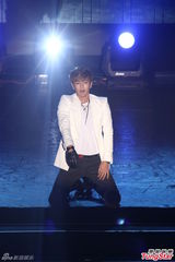 组图：Se7en睽违六年赴台会粉丝秀劲歌热舞