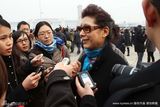 高清图：倪萍朱军赴政协会议 邓亚萍呼吁关怀志愿者