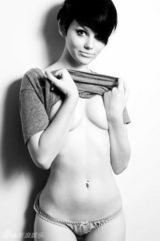 组图：英国嫩模梅丽莎146张性感美图集锦