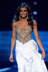 组图：2013美国小姐冠军出炉 25岁会计师问鼎