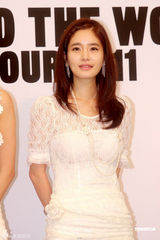 组图：侧田避忌女生怕被女友骂 否认与曹格玩4P 