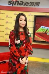 组图：吴虹飞获释后首露面 炸建委因出专辑不顺