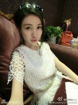 组图：郭美美嘟嘴晒自拍照 自称是公主