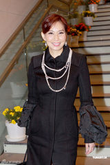 组图：陈百祥摆六十寿宴 谭咏麟狄波拉等道贺