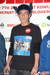 组图：陈冠希否认拍电影为还债 视角色为挑战