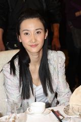 牛莉变身麻辣离婚女 与任程伟上演“夫妻档”(图)