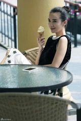 高清图：小宋佳独家时尚街拍 造型优雅大气