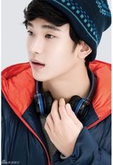 策划：外星叫兽金秀贤 穿越400年定格一瞬间