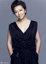 组图：江珊黑色优雅写真显御姐魅力