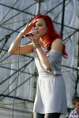 高清：迷笛第二天谢天笑没砸琴 群众表示情绪稳定